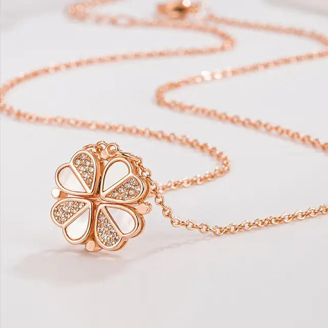 Clover Heart Shape Necklace